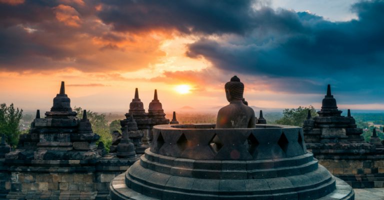 Tujuan Wisata Indonesia Terpopuler