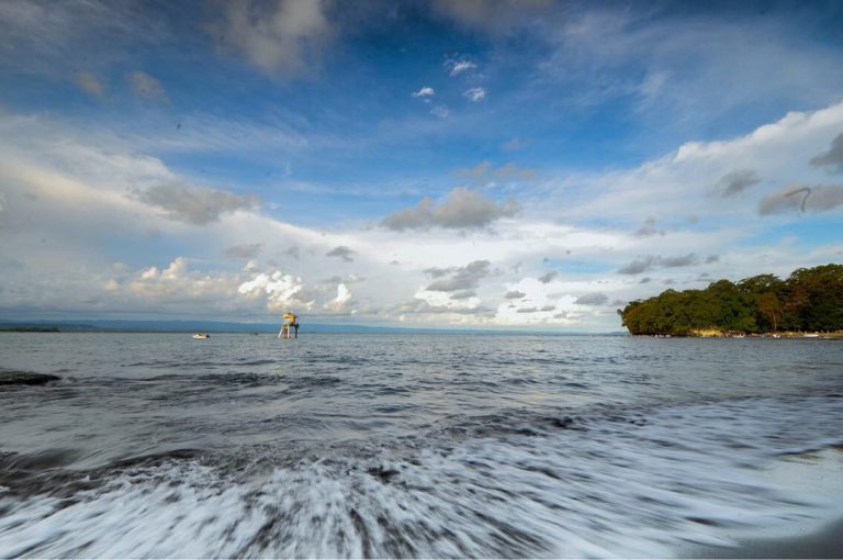 Wisata Batu Karas Cijulang Favorit Para Peselancar!