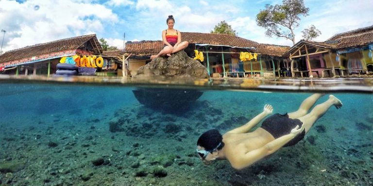 Tempat Wisata Mata Air Cikoromoy Banten