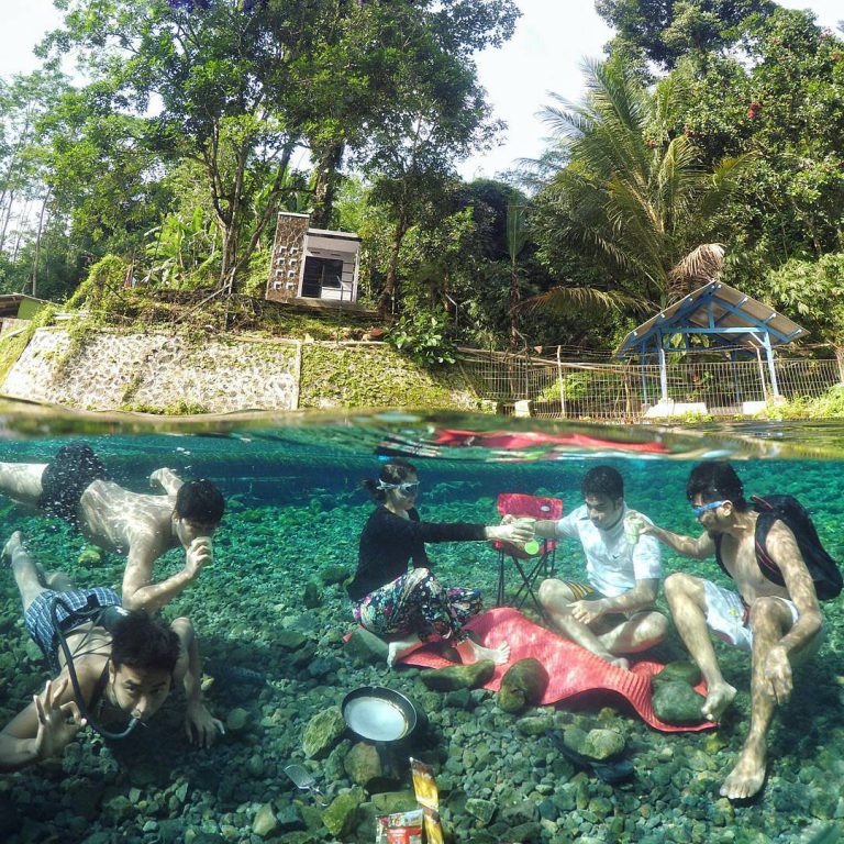 Tempat Wisata Mata Air Cimincul Subang