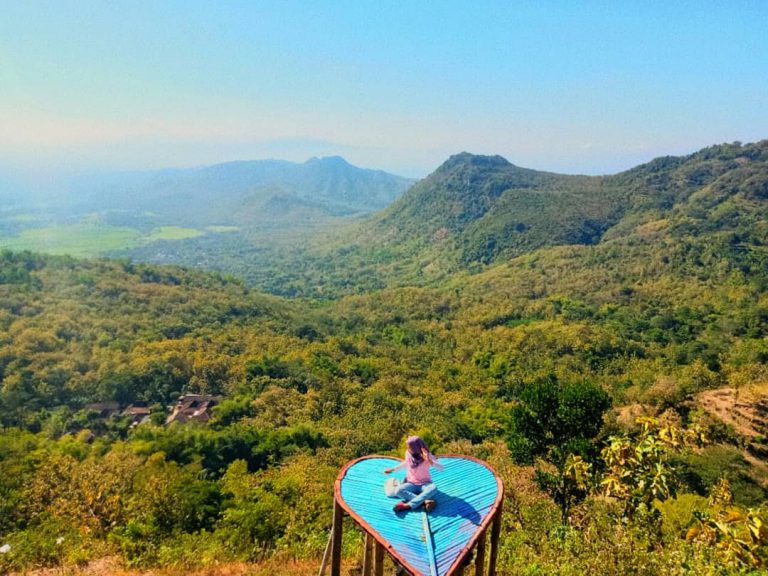Yuk Kunjungi Wisata Puncak Secokro Wonogiri!