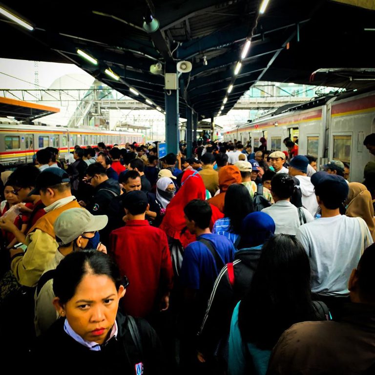 Jadwal Kereta Rangkas Tanah Abang
