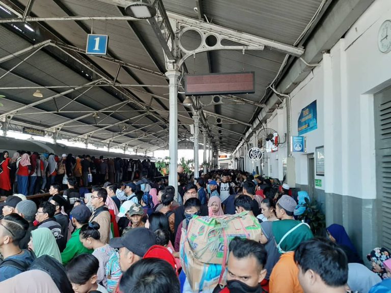 Jadwal KRL Rangkasbitung Tanah Abang Gapeka 2019