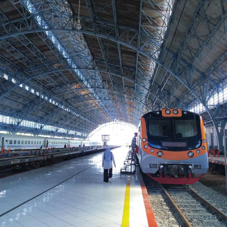 Jadwal KRL Tanjung Priok Jakarta Kota
