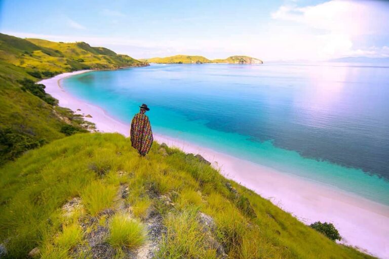 #explorebima Photo today by  taken at Oi Pa'i  Beach Lambu...