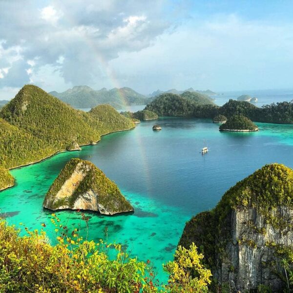 #ExplorePapua Photo today by  (Founder Telegram) Taken at Raja Ampat Island...