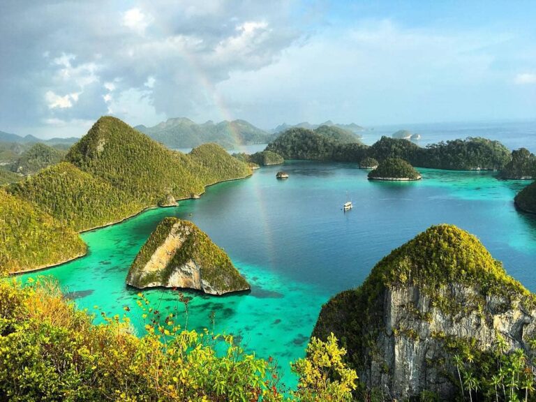 #ExplorePapua Photo today by  (Founder Telegram) Taken at Raja Ampat Island...
