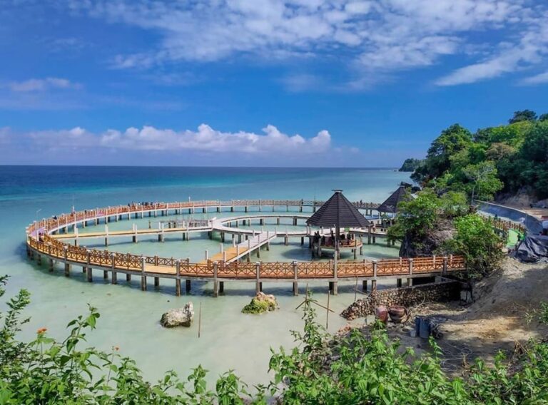 #explorebaubau photo today by  taken at jembatan Wawoangi, Buton Selatan....
