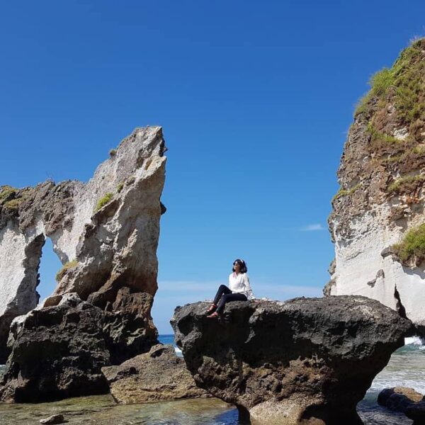 #explorealor Photo today by  Taken around at Pantai Pigewa, Alor, Nusa Tenggara ...