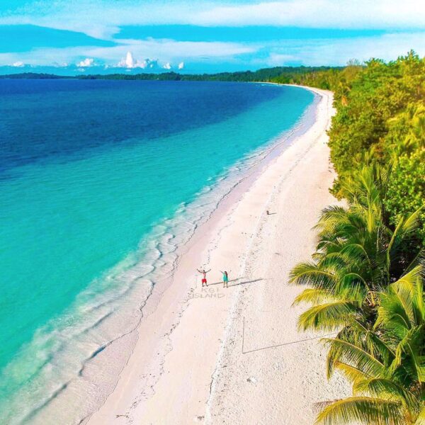 #exploreambon photo today by  taken at Pantai Ngurbloat, Maluku Tenggara, Maluku...