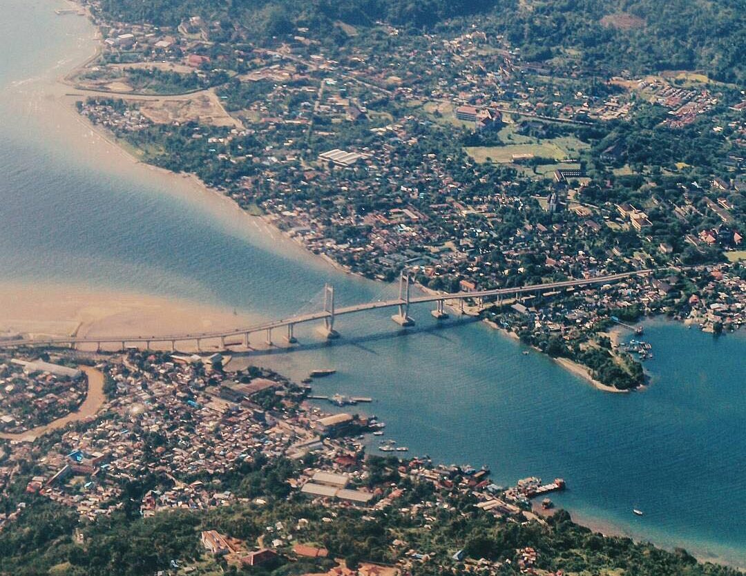 #exploreambon photo today by  taken at Kota Ambon.
#exploreindonesia
#jembatanme...