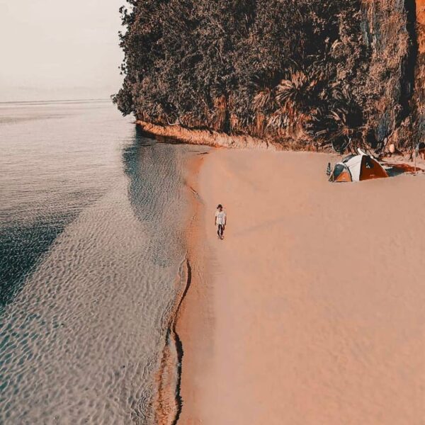 #explorebaubau photo today by  taken at pantai Lakadao, Buton....