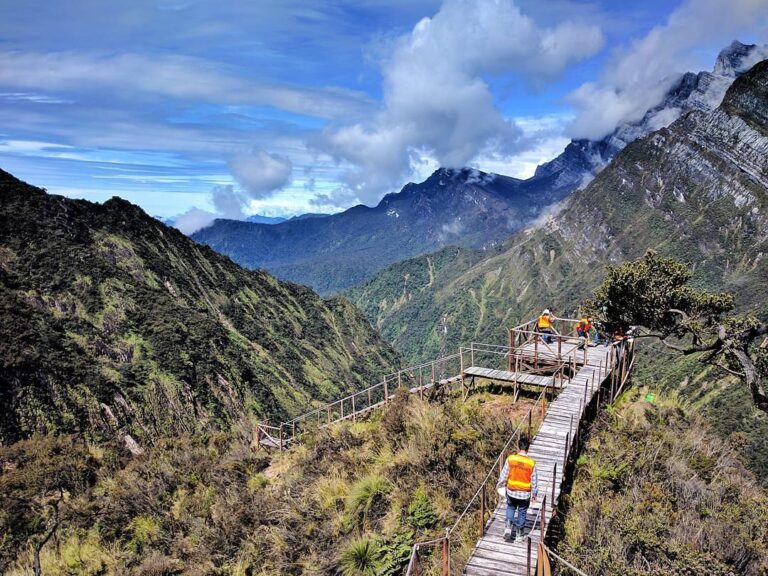 #ExplorePapua Photo today by  Taken At Tembagapura...
