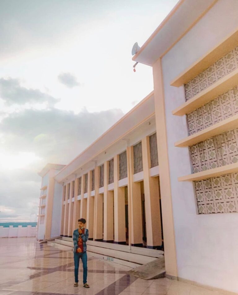 #explorebaubau photo today by  taken at masjid islamic center kota Baubau....