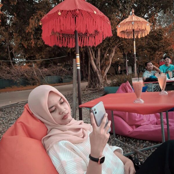 #explorebaubau photo today by  taken at pookawa beach cafe, kotamara....