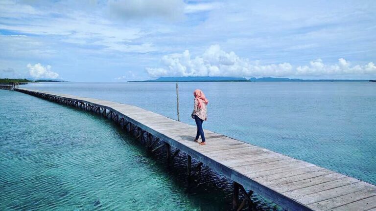 #exploreambon photo today by  taken at Jembatan Pulau Osi, SBB, Maluku.
#explore...