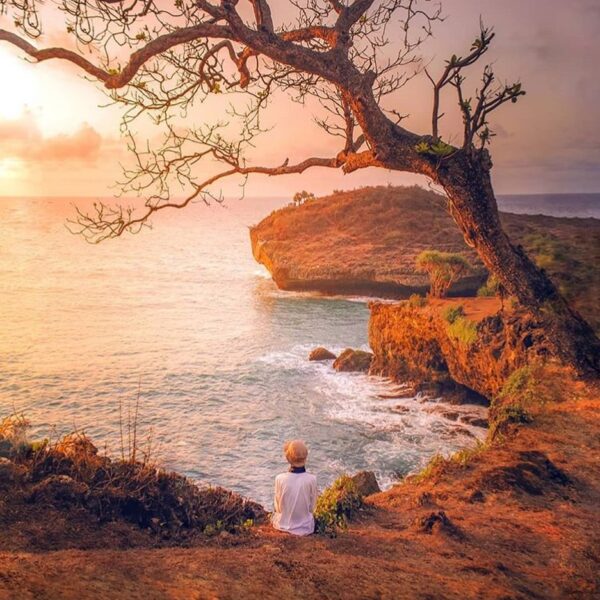 #explorejogja photo today by  taken at Pantai Kesirat, Gunungkidul....