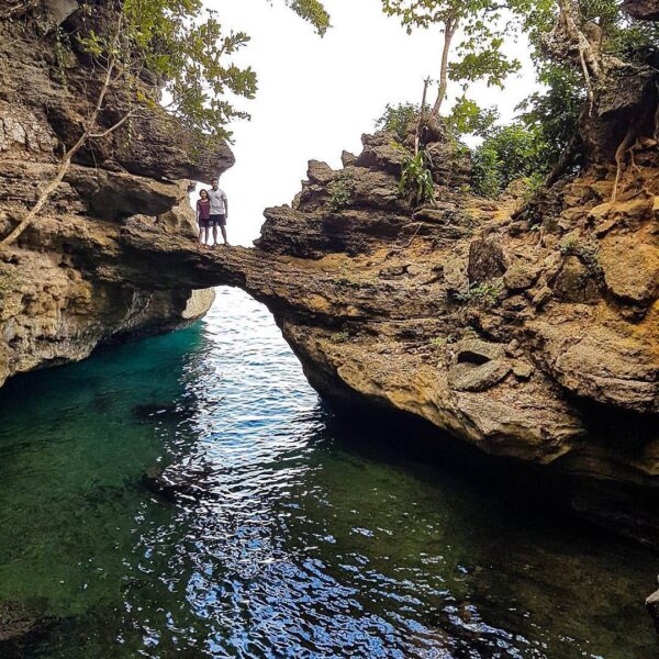 #exploreambon photo today by  taken at Batu Lubang Liliboi, Ambon.
#exploreindon...