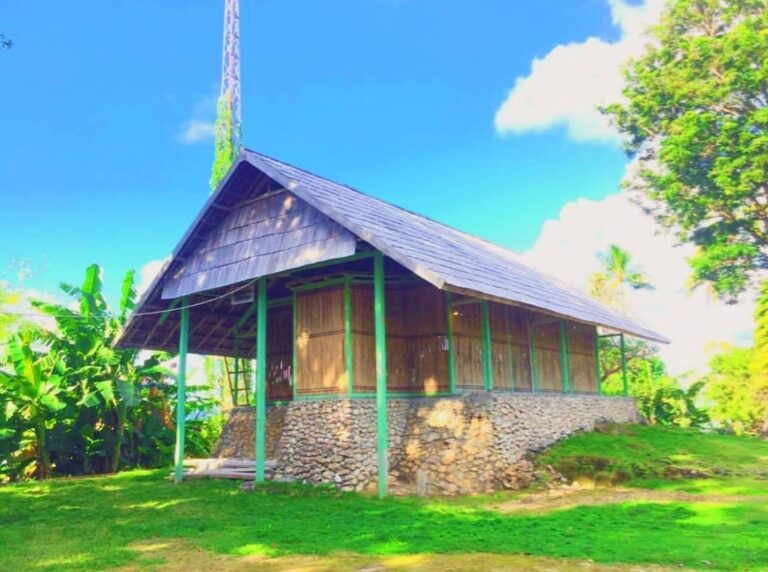 #explorebaubau Photo today by  taken at masjid tertua di pulau Buton atau di ken...