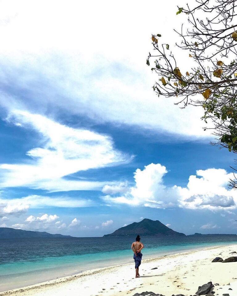 #explorealor Photo today by  Taken around at Pulau Kepa, Alor, Nusa Tenggara Tim...