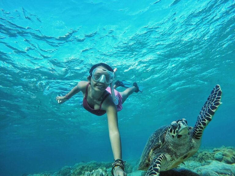 #exploreambon photo today by  taken at Bawah Laut Pulau Hatta, Banda Neira, Malu...