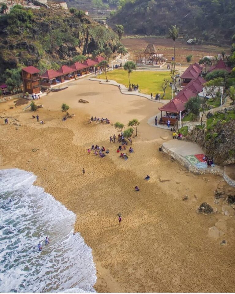 #explorejogja photo today by  taken at Pantai Ngrawe, Gunungkidul....