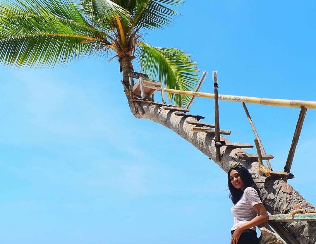 #explorealor Photo today by  Taken around at Pantai Deree, Alor, Nusa Tenggara T...