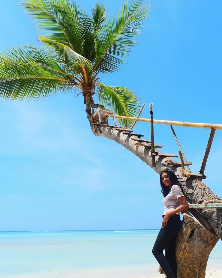 #explorealor Photo today by  Taken around at Pantai Deree, Alor, Nusa Tenggara T...