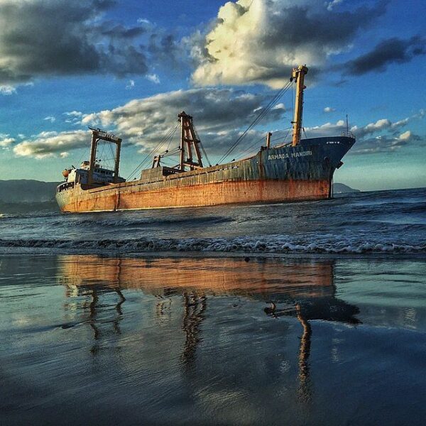 #ExplorePapua Photo Today By  Taken At Pantai Holtekamp,  Jayapura...