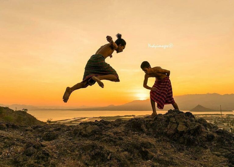 #explorebima Photo today by  taken at Ncuhi Dara Hill...