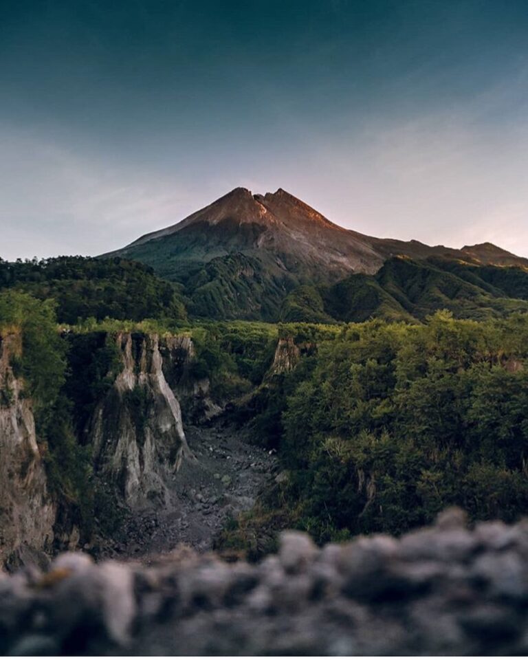 #explorejogja photo today by  taken at Kaliadem, Sleman, Yogyakarta....