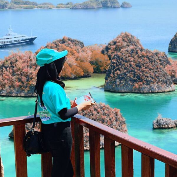 #ExplorePapua Photo Today By  Taken At Pianemo, Raja Ampat,  Papua,  Indonesia...