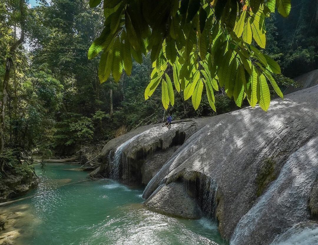 #explorebaubau Photo today by  taken at Air Terjun Lapangan, Kabupaten Buton....