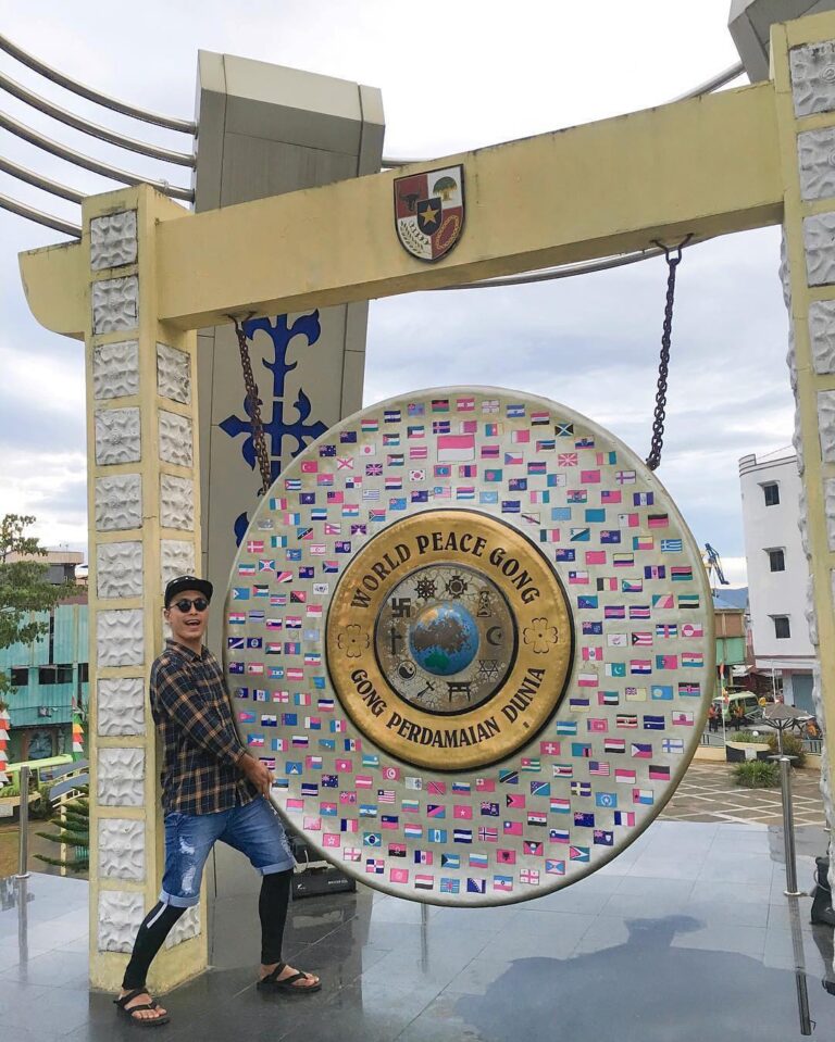 #exploreambon photo today by  taken at Gong Perdamaian, Ambon.
#exploreindonesia...