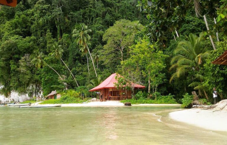 #exploreambon photo today by  taken at Mata Air Belanda, Saleman, Seram utara, M...
