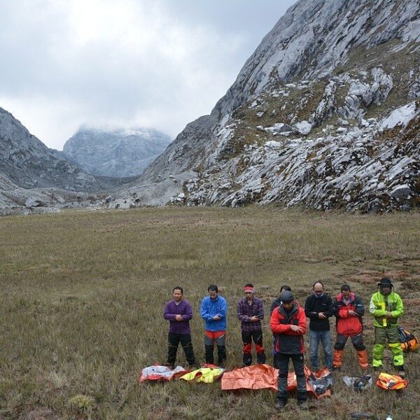 #ExplorePapua Photo Today By  Taken At Yellow Valley  Cartensz / Sudirman Range,...