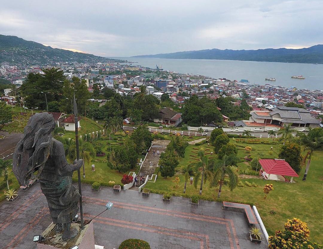 #exploreambon photo today by  taken at Monumen Patung Kristina Martha Tiahahu, K...
