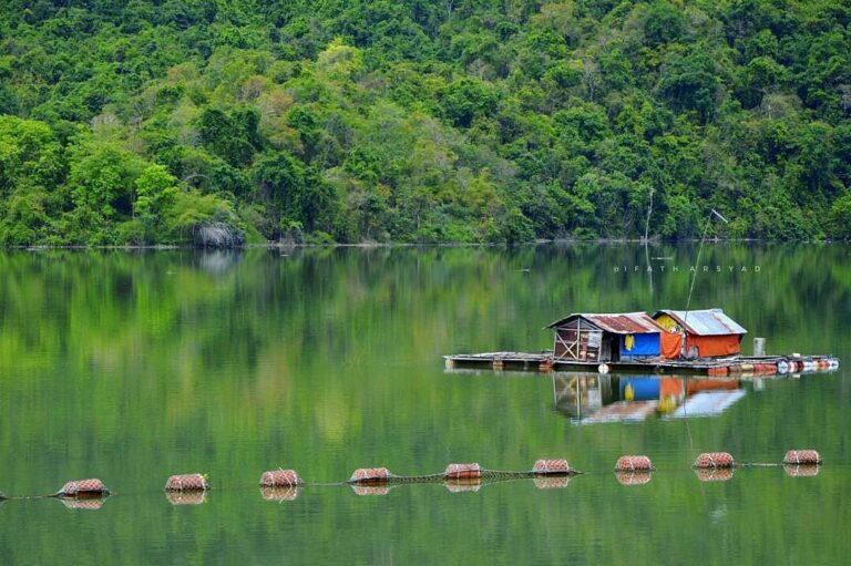 #explorebima Photo today by  taken at Pela Dam Parado...