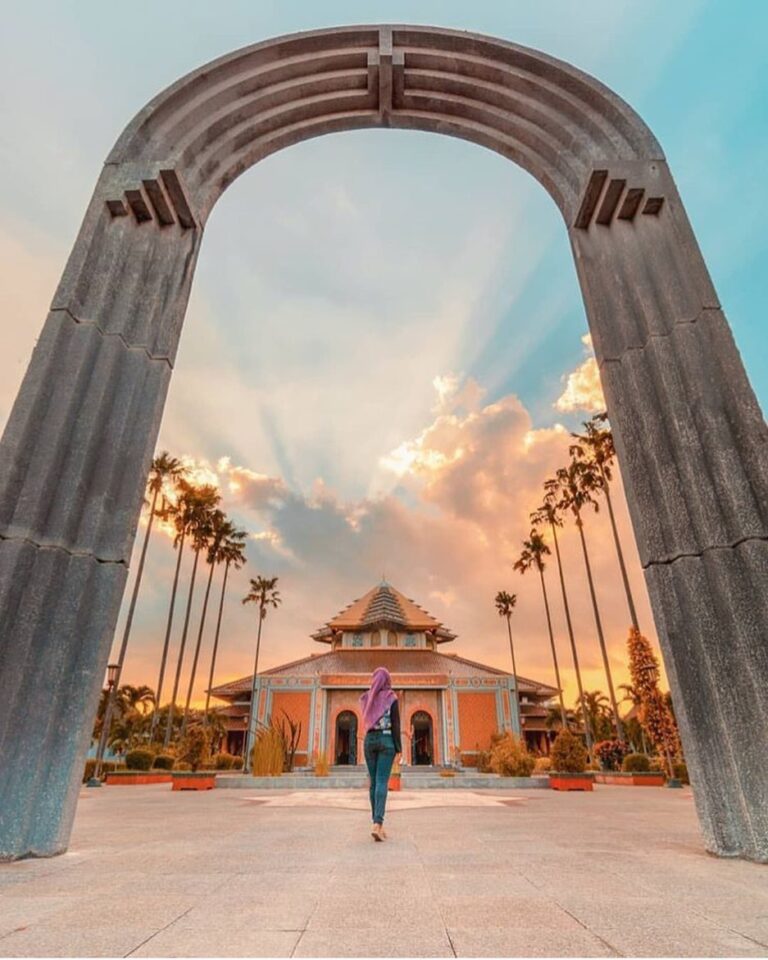 #explorejogja photo today by  taken at Masjid Kampus UGM, Bulaksumur, Yogyakarta...