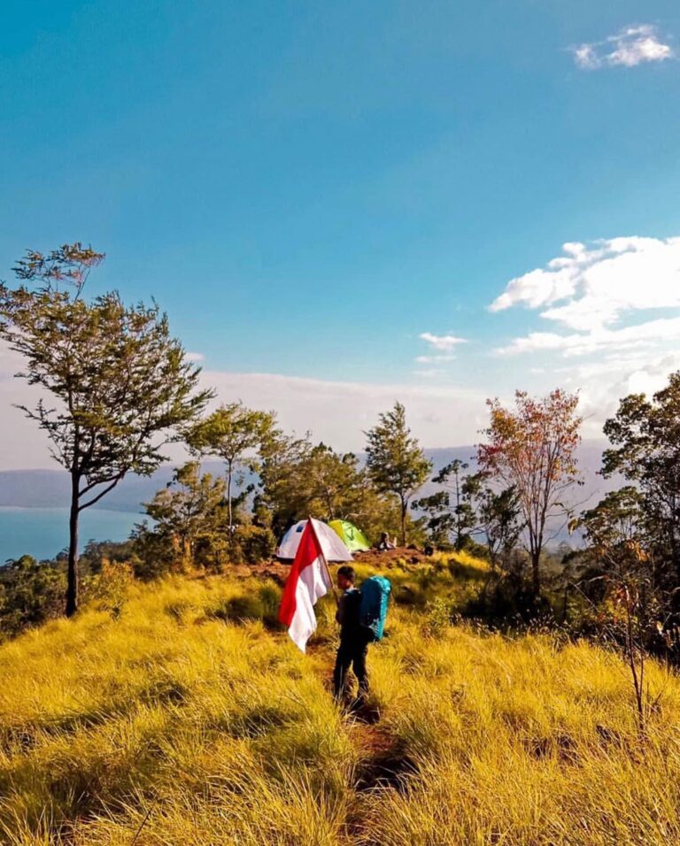 #explorebaubau Photo today by  taken at Padang Kuku, Kapontori, kab. Buton....