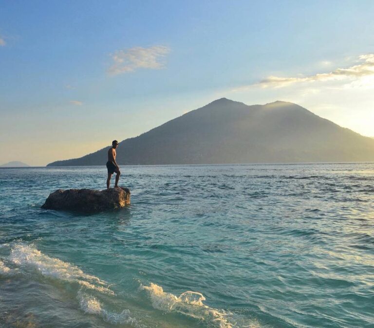 #explorealor Photo today by  Taken around at Pulau Kepa, Alor, Nusa Tenggara Tim...