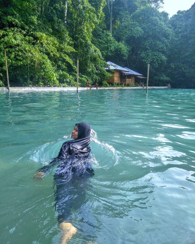 #explorebaubau Photo today by  taken at Permandian Kabura Burana, Batauga - Buto...