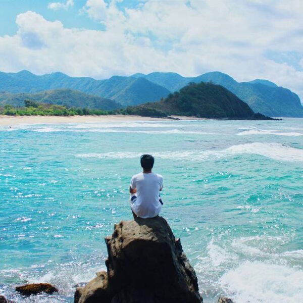 #explorebima Photo today by  taken at Wane Beach Monta...