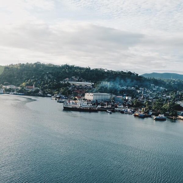 #exploreambon photo today by  taken at Teluk Ambon.
#exploreindonesia...