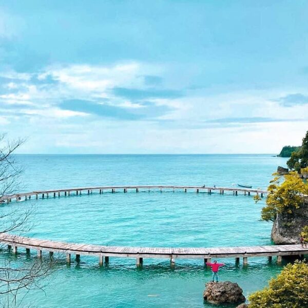 #explorebaubau Photo today by  taken at Pantai Lapoili, Sampolawa - Buton Selata...