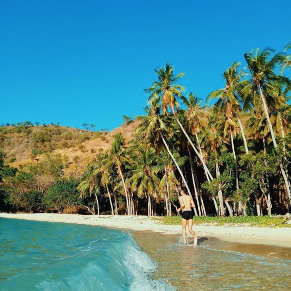 #explorebima Photo today by  taken at Oi Fanda Beach Ambalawi...