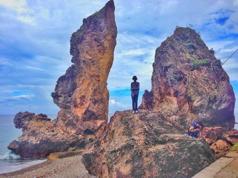 #exploreambon photo today by  taken at Batu Layar, Larike, Ambon.
#exploreindone...