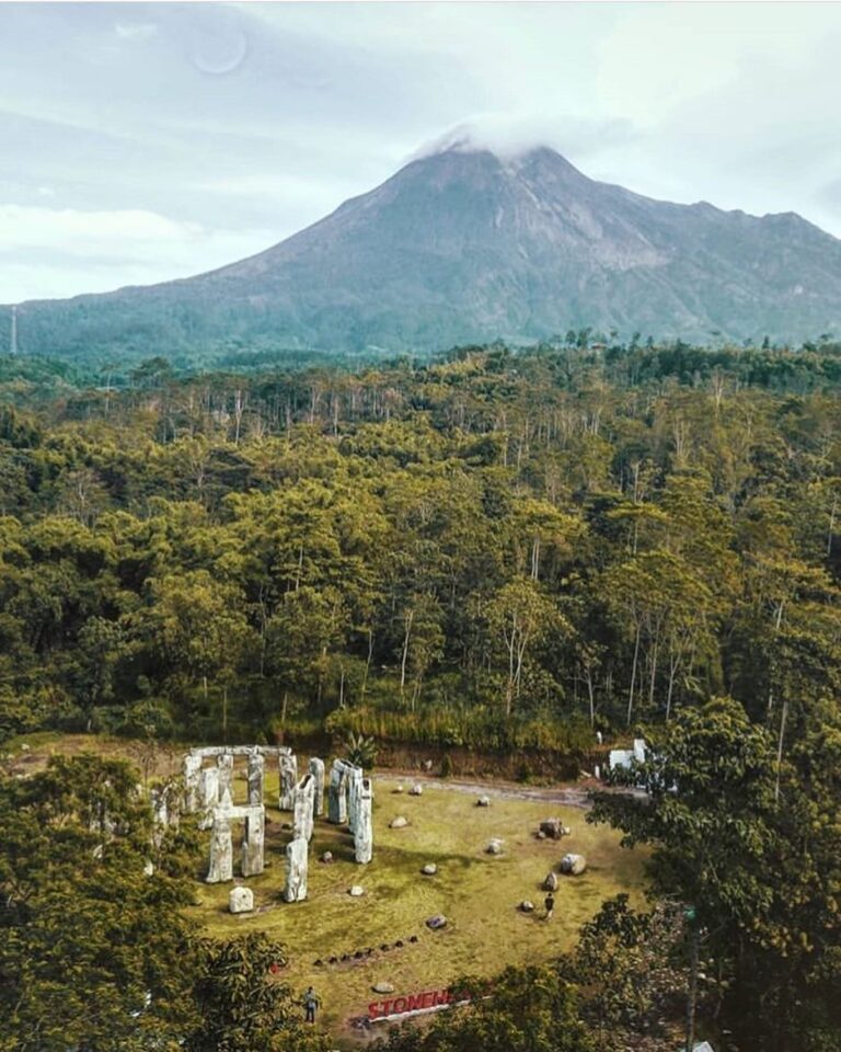 #explorejogja photo today by  taken around Kaliadem, Sleman....