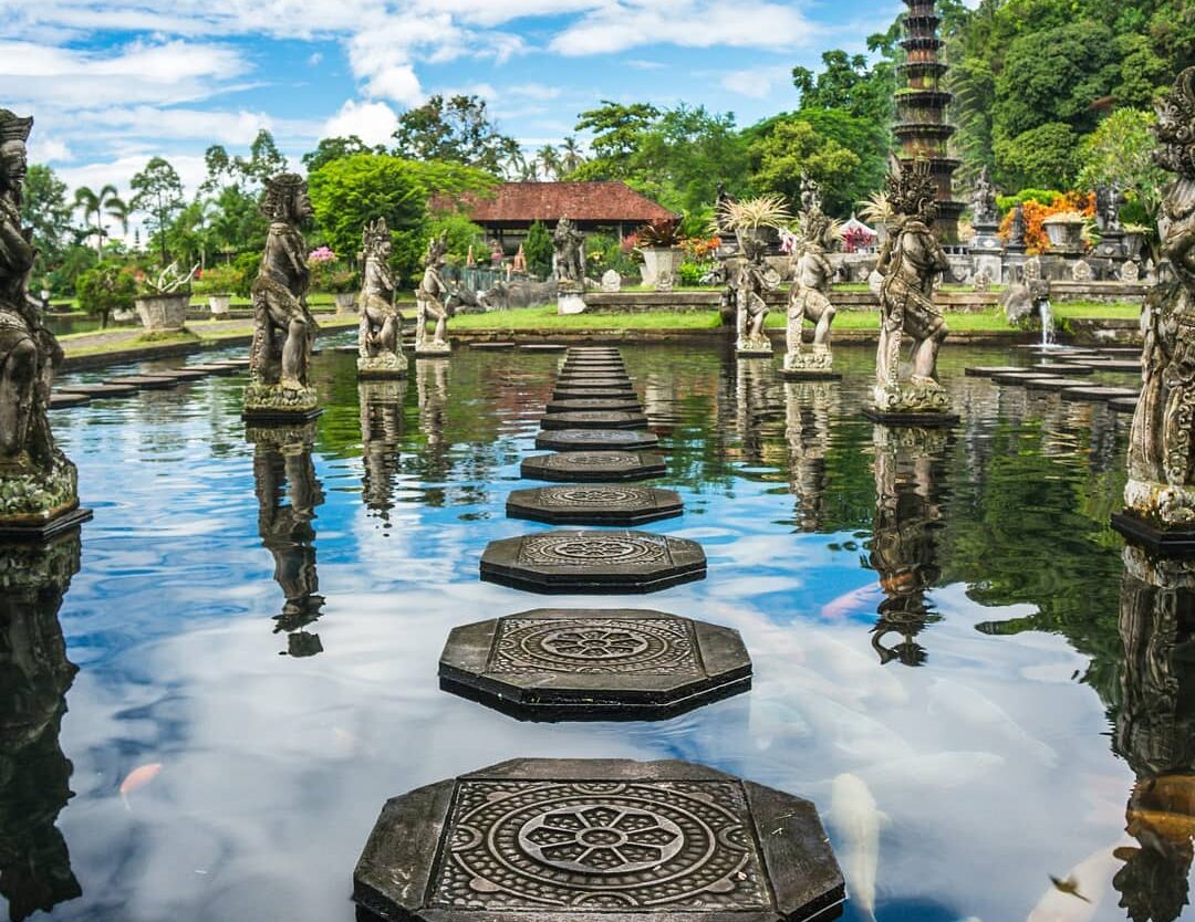 Akhir-akhir ini kamu sering merasa tertekan, penat, dan diabaikan? Itu artinya k...