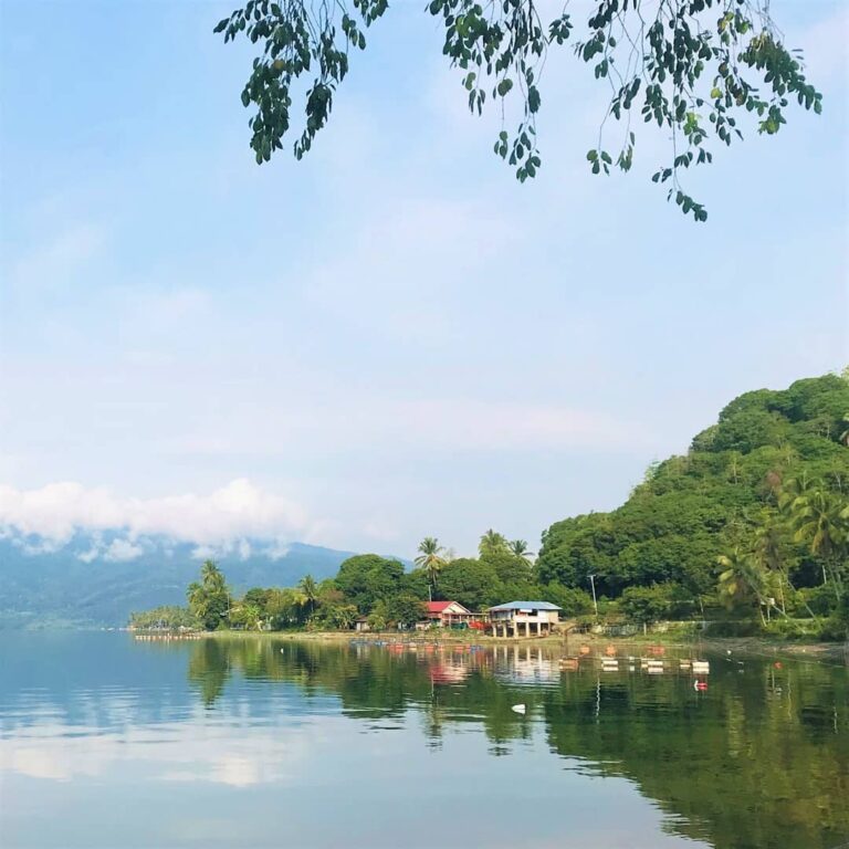 Danau Singkarak merupakan kebanggaan masyarakat Sumatera Barat. Tak hanya karena...
